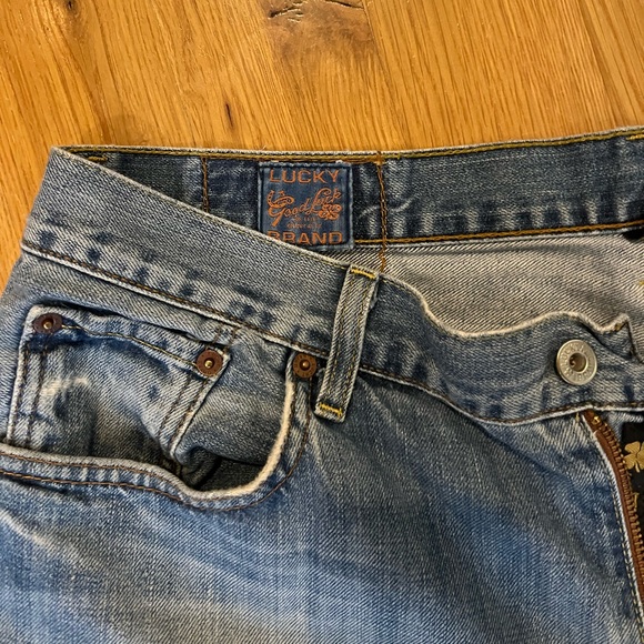 Men’s Vintage Lucky Brand Denim Jeans. 38” waist 31” inseam. Made in USA - Picture 4 of 9